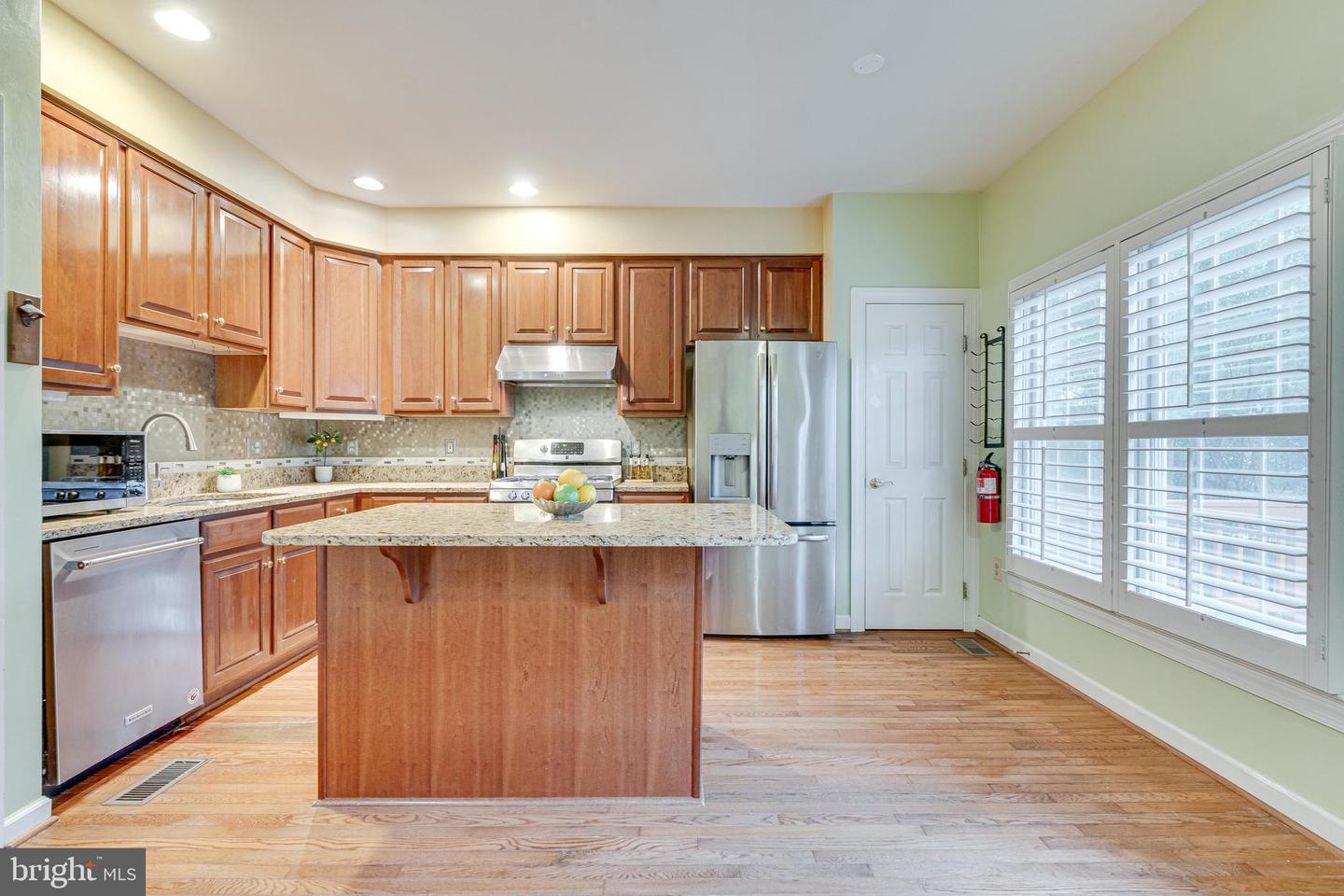 6408 GLADYS MAY LN