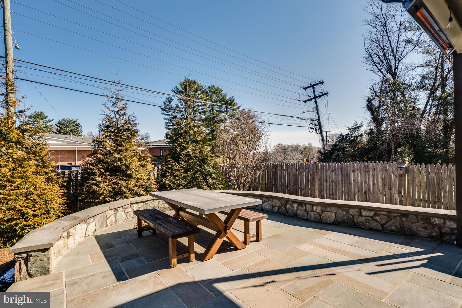 6421 LINWAY TER