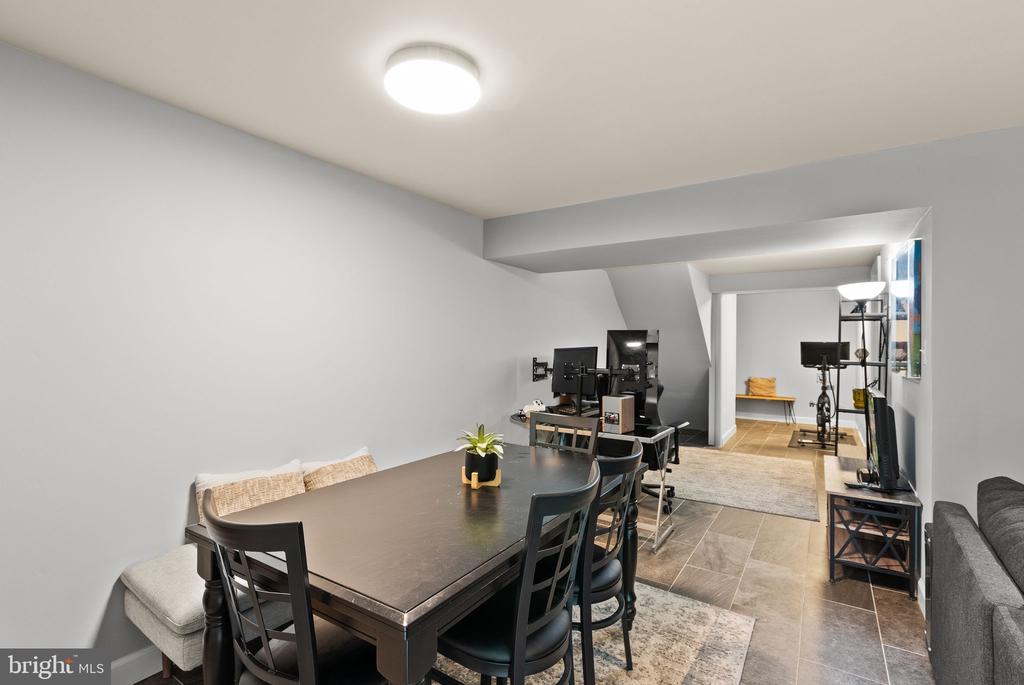 2455 Alsop Ct
