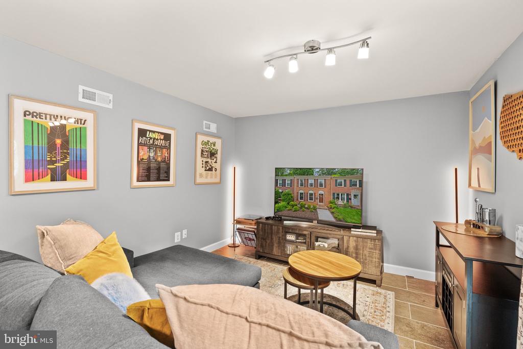 2455 Alsop Ct