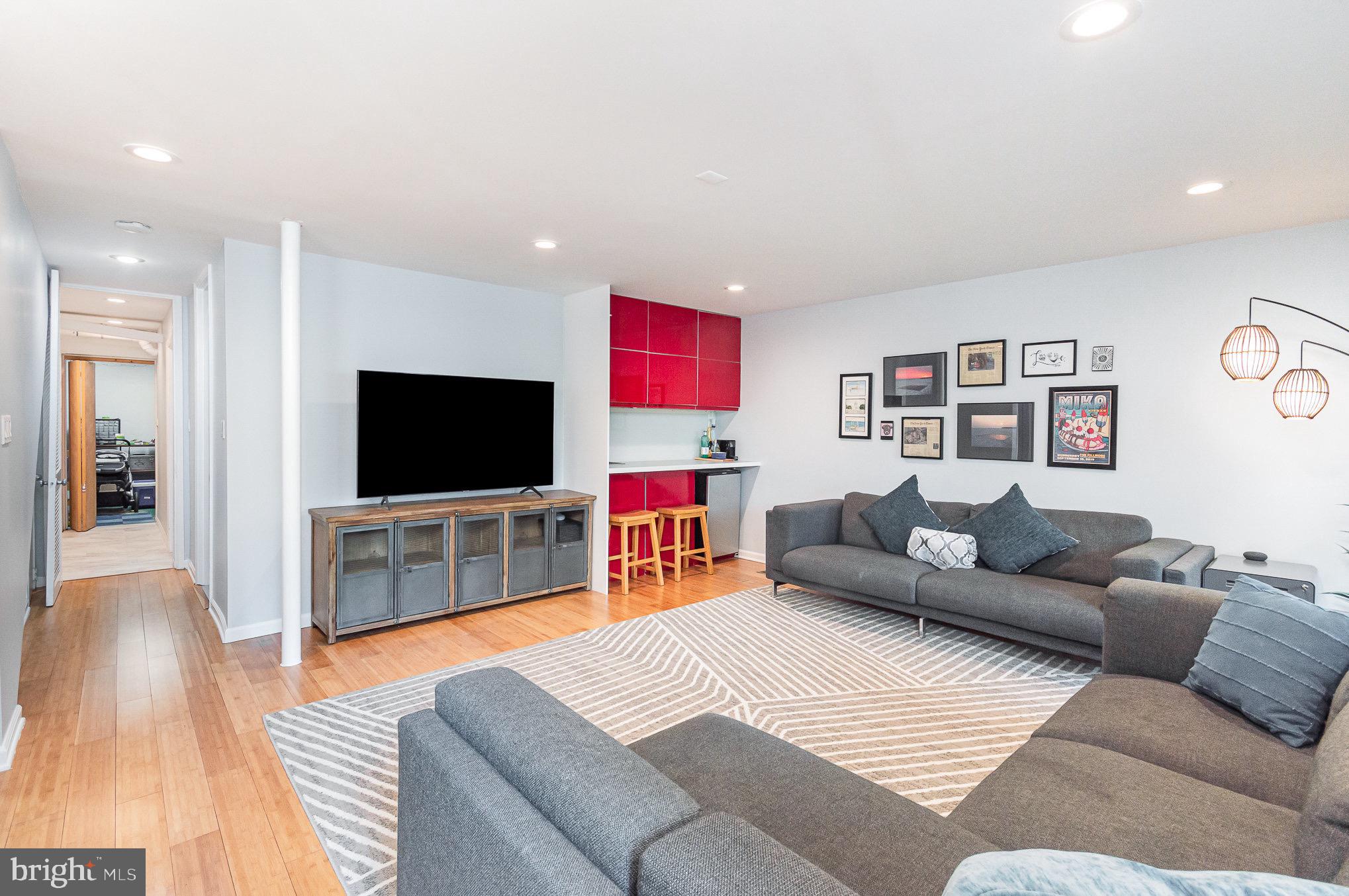 1690 Chimney House Rd