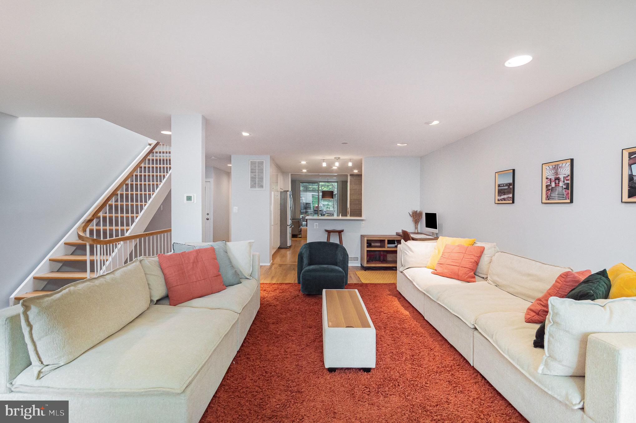 1690 Chimney House Rd