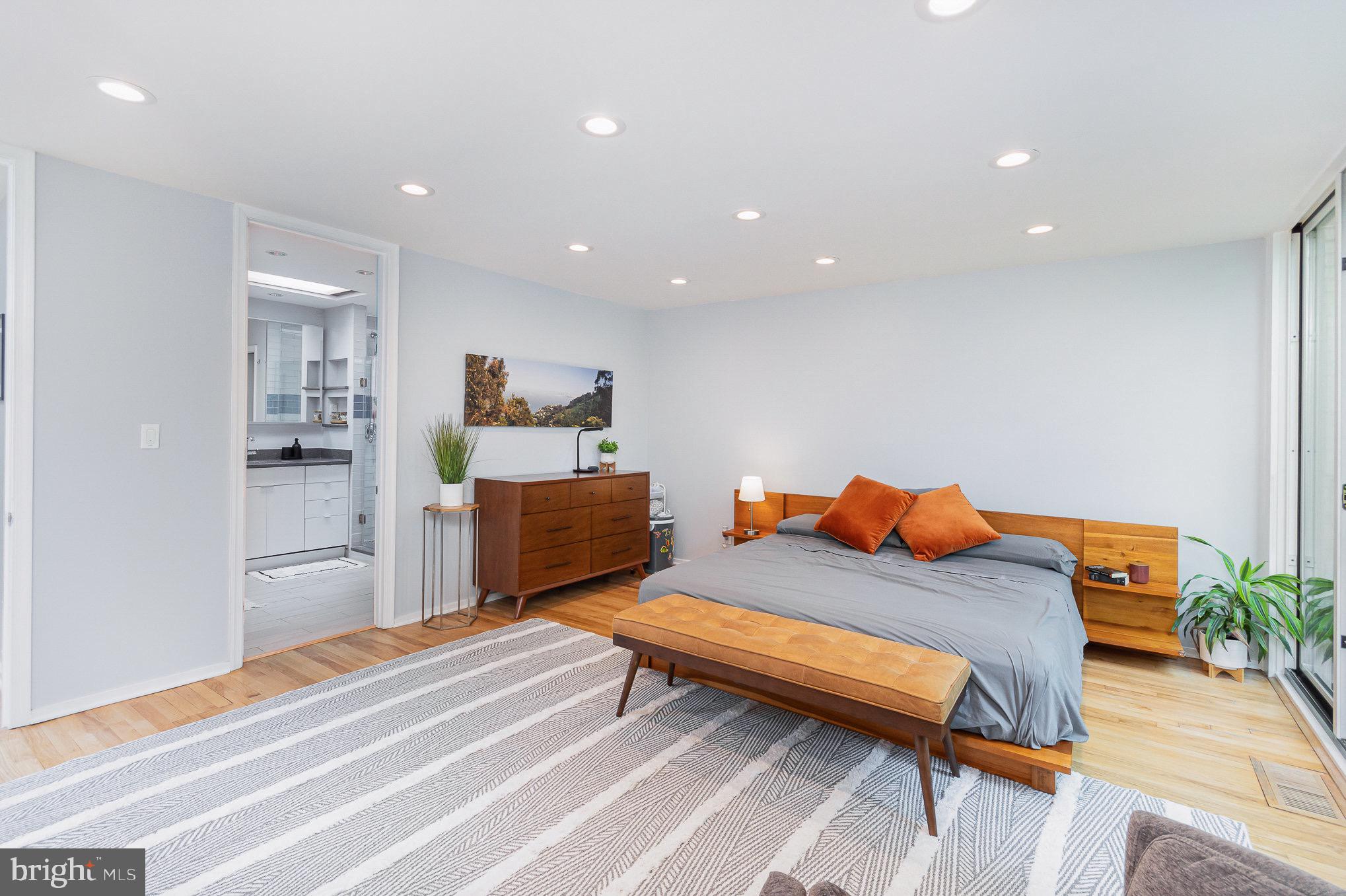 1690 Chimney House Rd