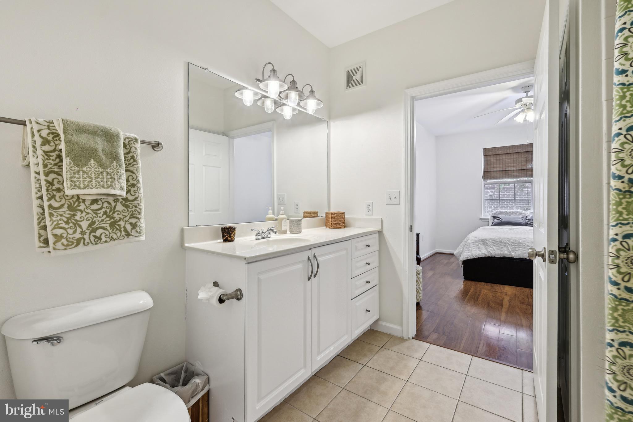 12925 Centre Park Cir #106