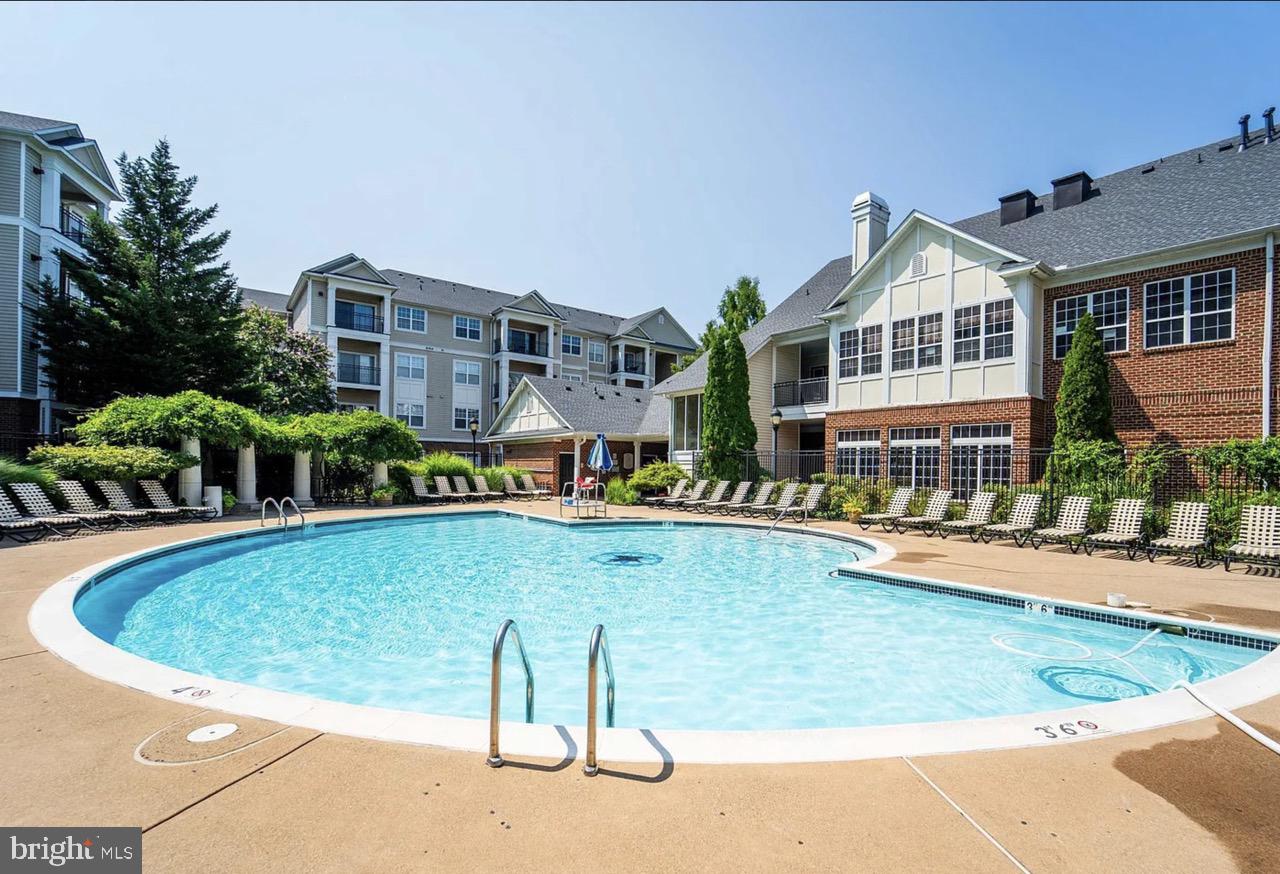 12925 Centre Park Cir #106