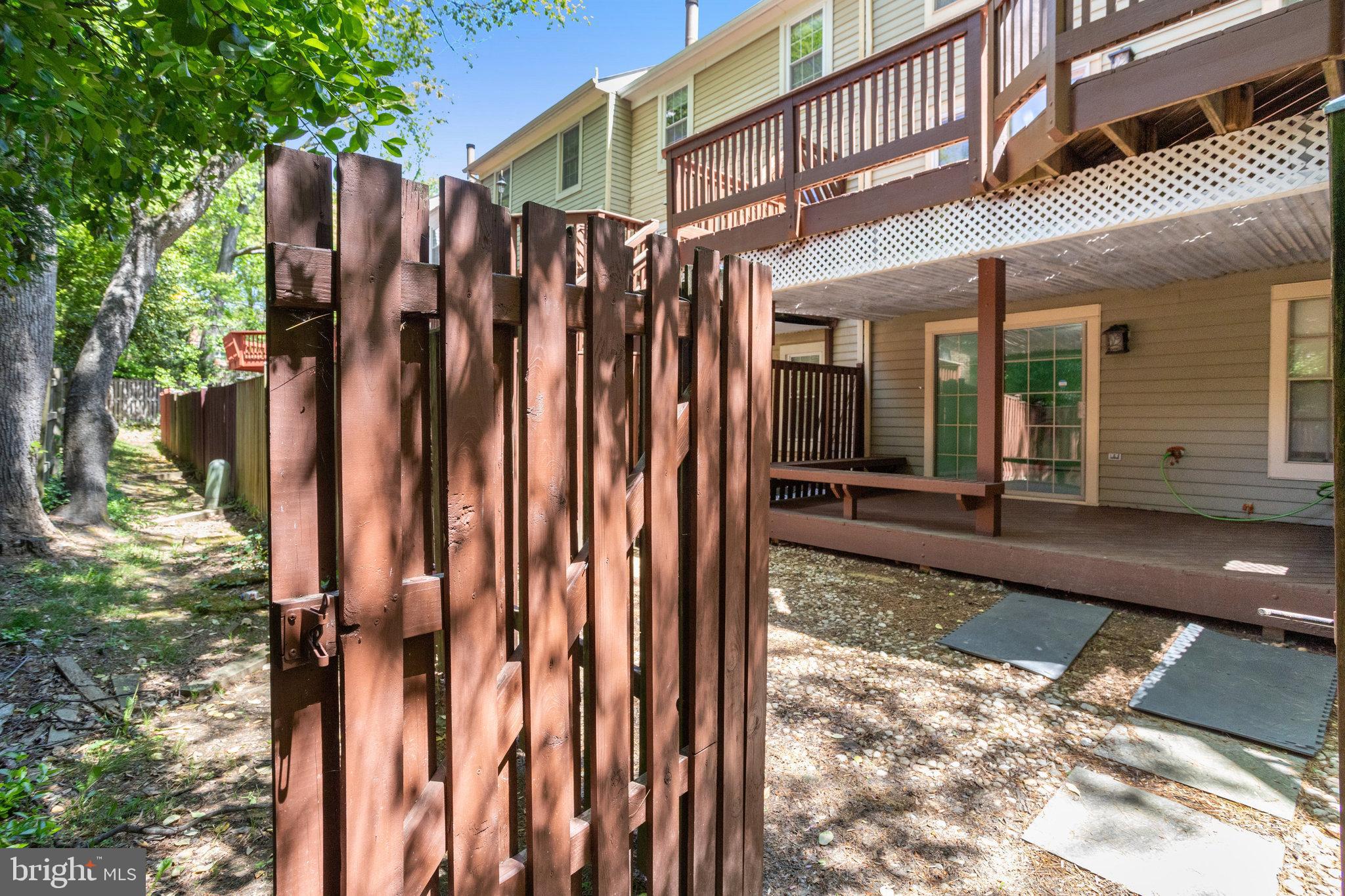 4546 LITTLE RIVER RUN DR