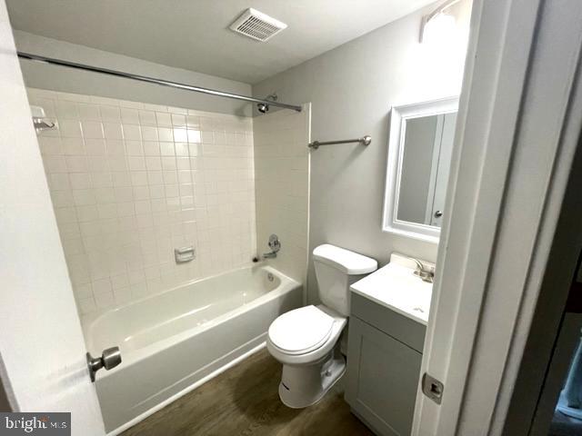 6411 CHEROKEE CT