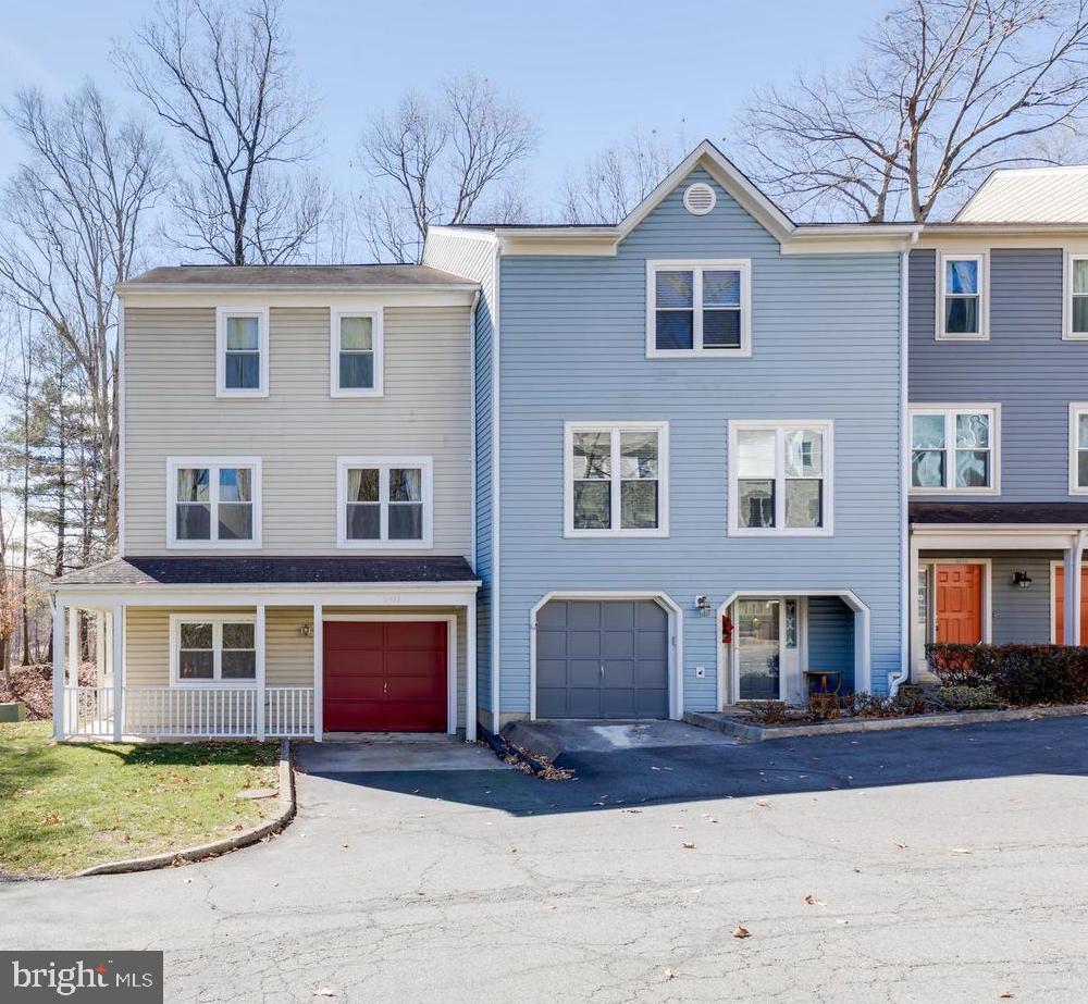 6411 CHEROKEE CT