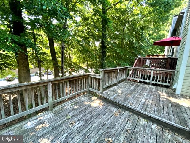 6411 CHEROKEE CT