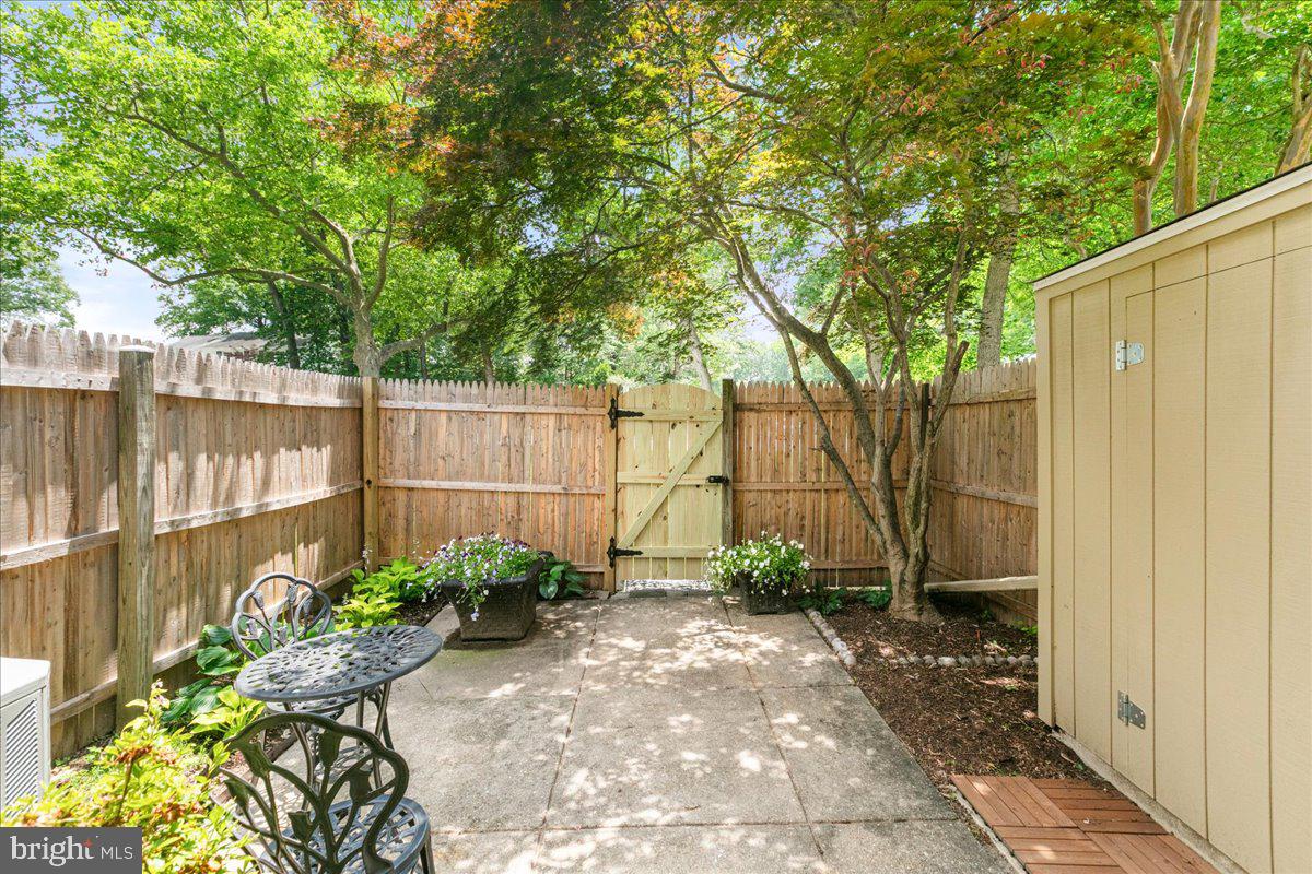 8101 Kingsway Ct #257