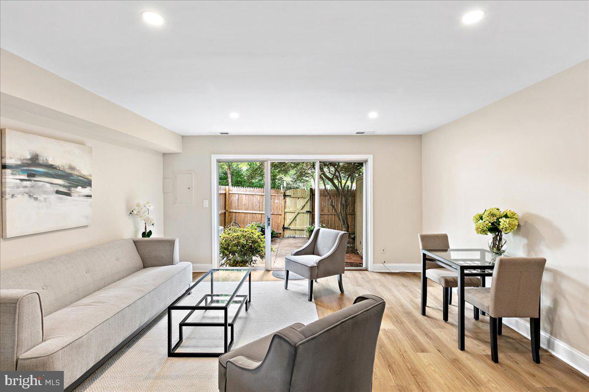 8101 Kingsway Ct #257