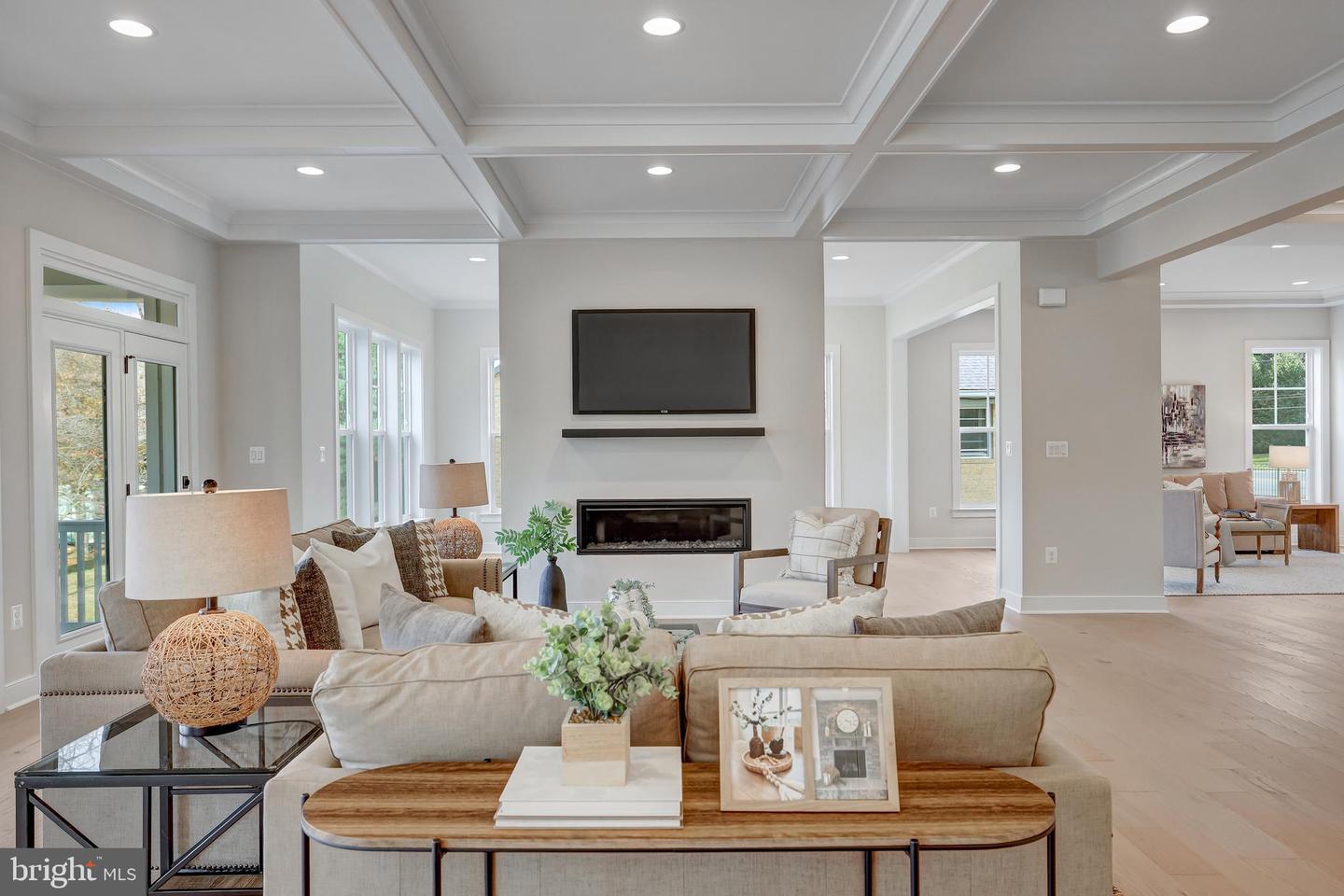 6654 Chilton Ct