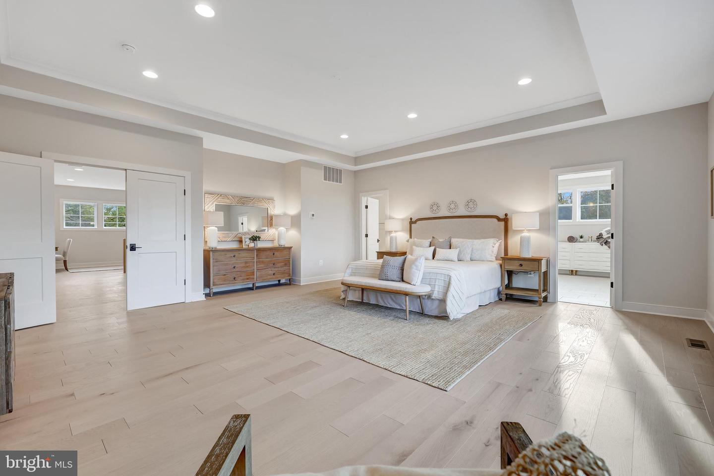 6654 Chilton Ct