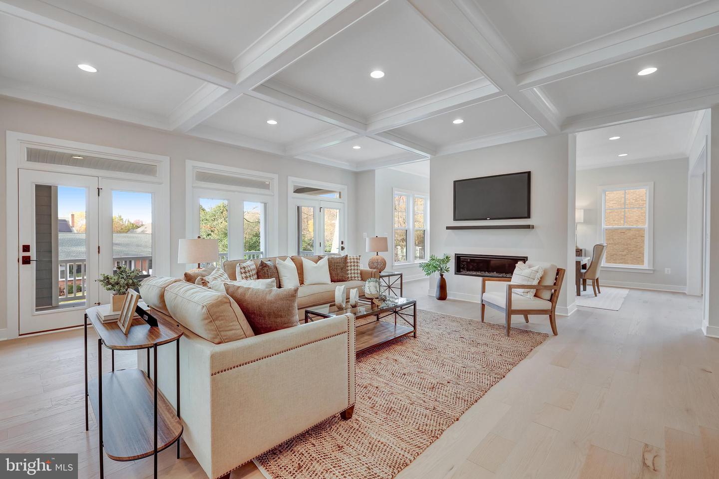 6654 Chilton Ct
