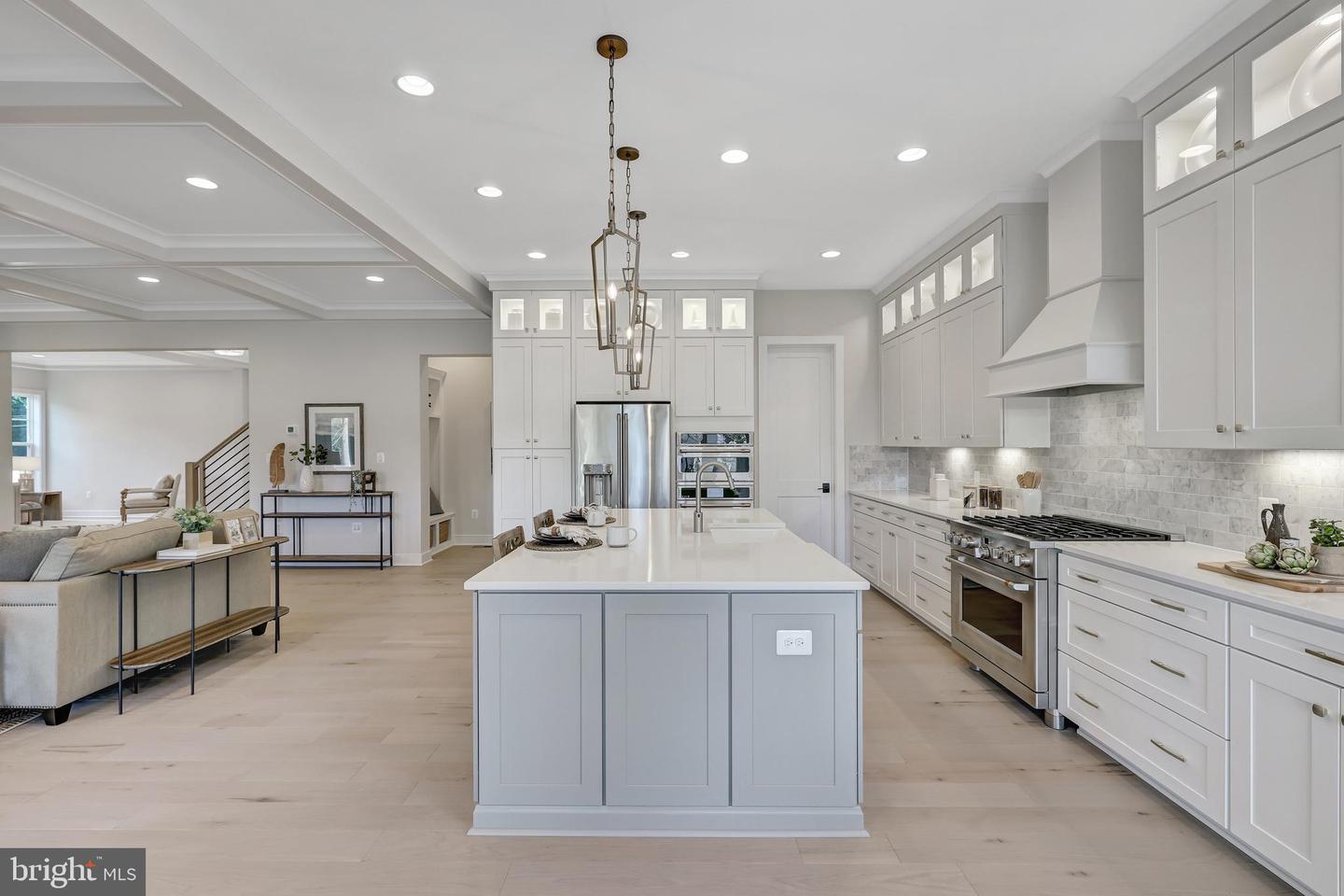 6654 Chilton Ct