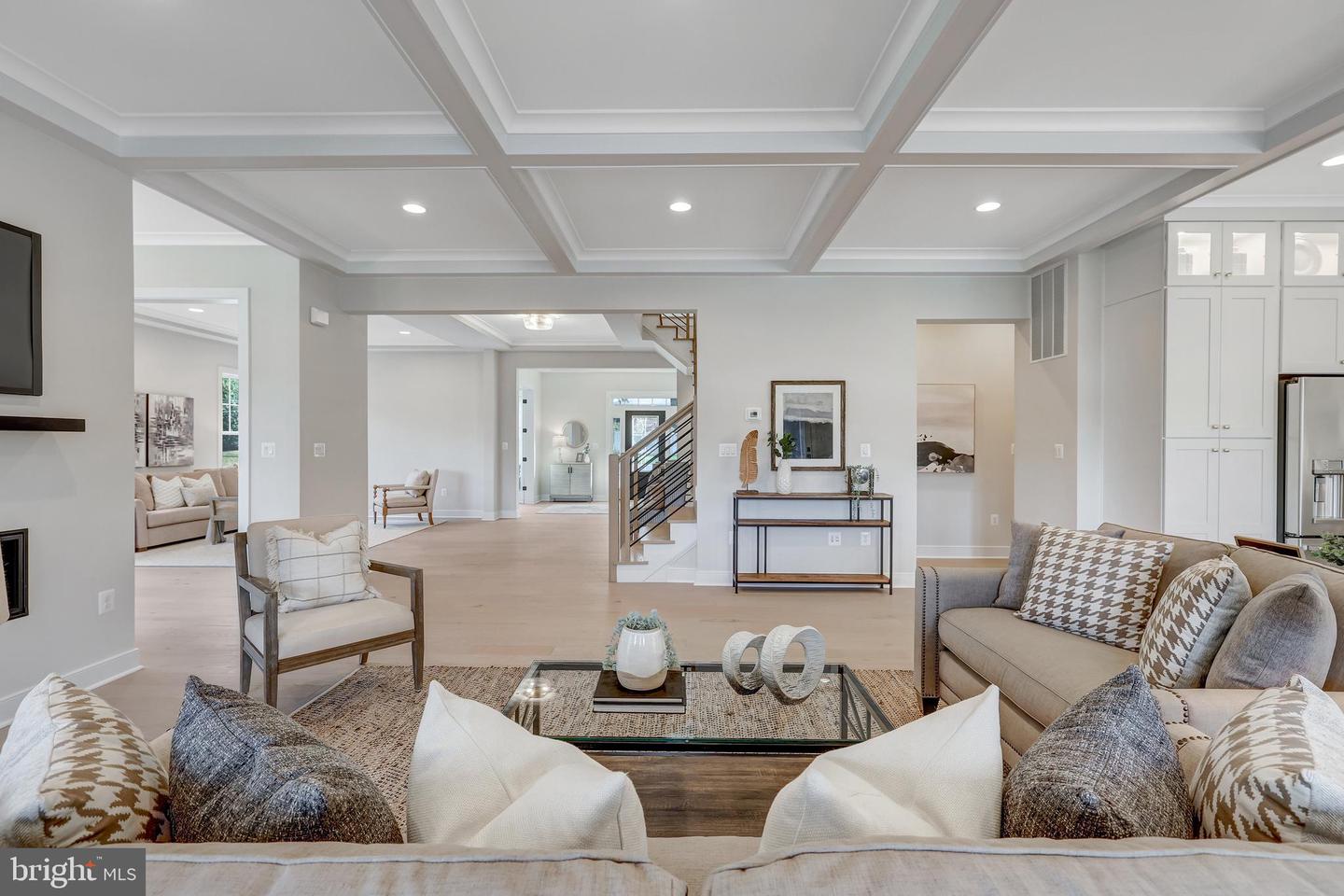 6654 Chilton Ct