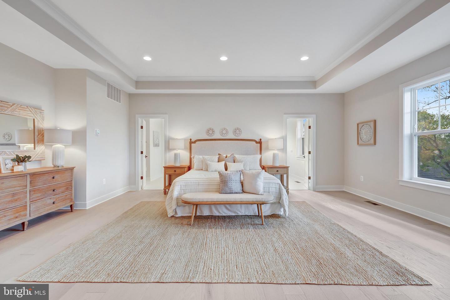 6654 Chilton Ct