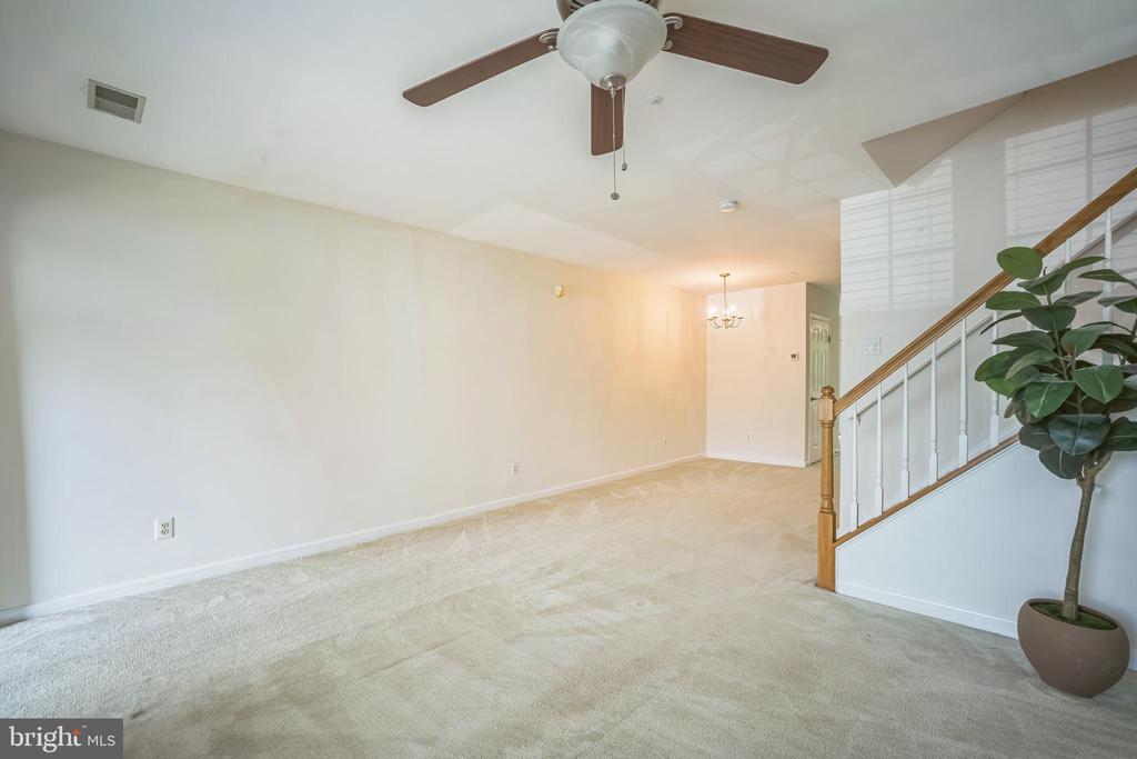 5932 Kimberly Anne Way