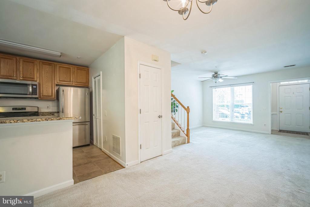 5932 Kimberly Anne Way