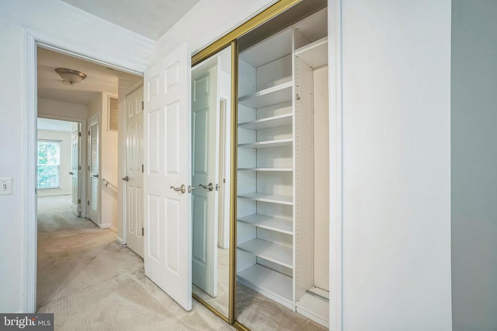 5932 Kimberly Anne Way