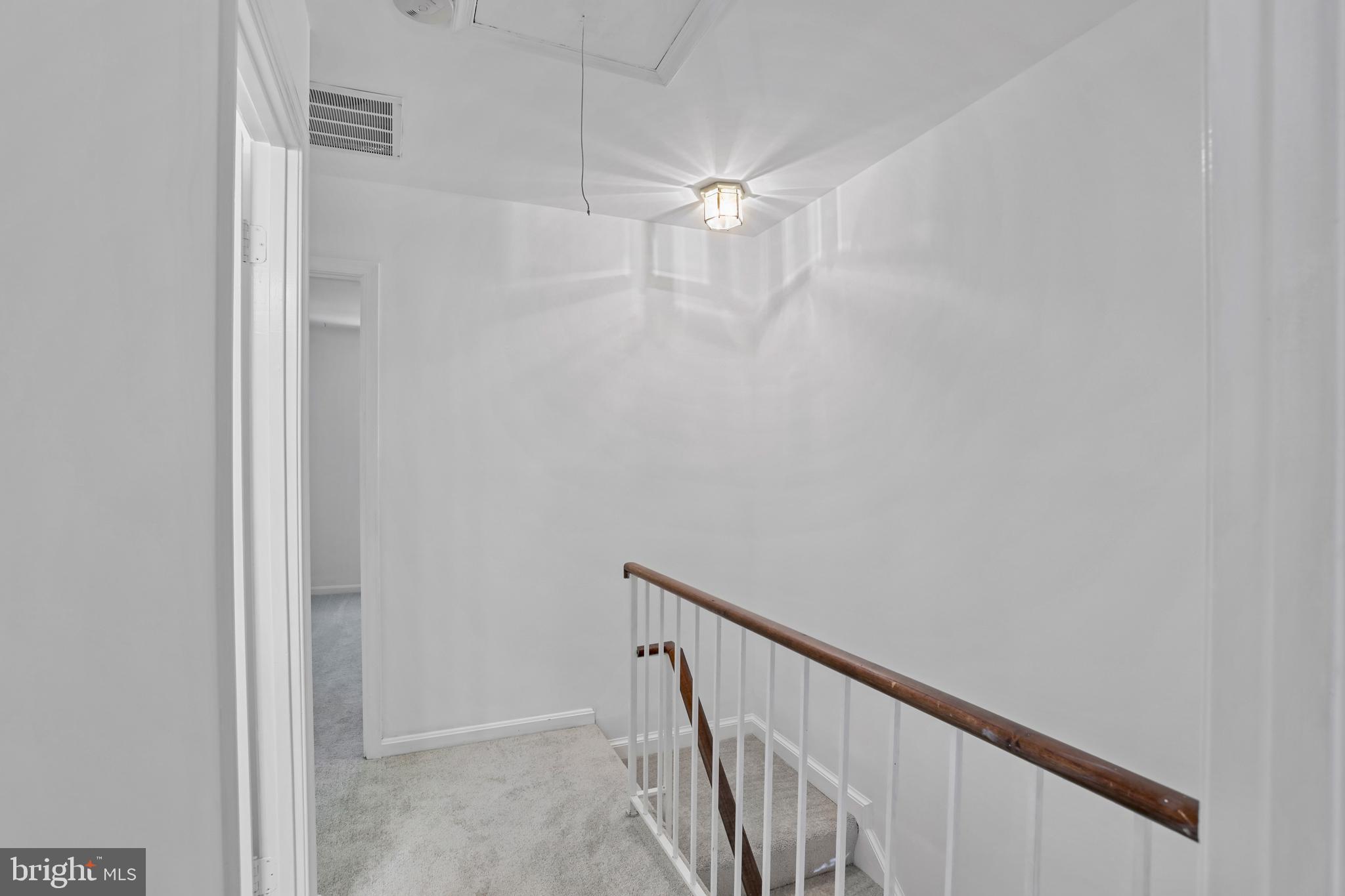 5440 New London Park Dr