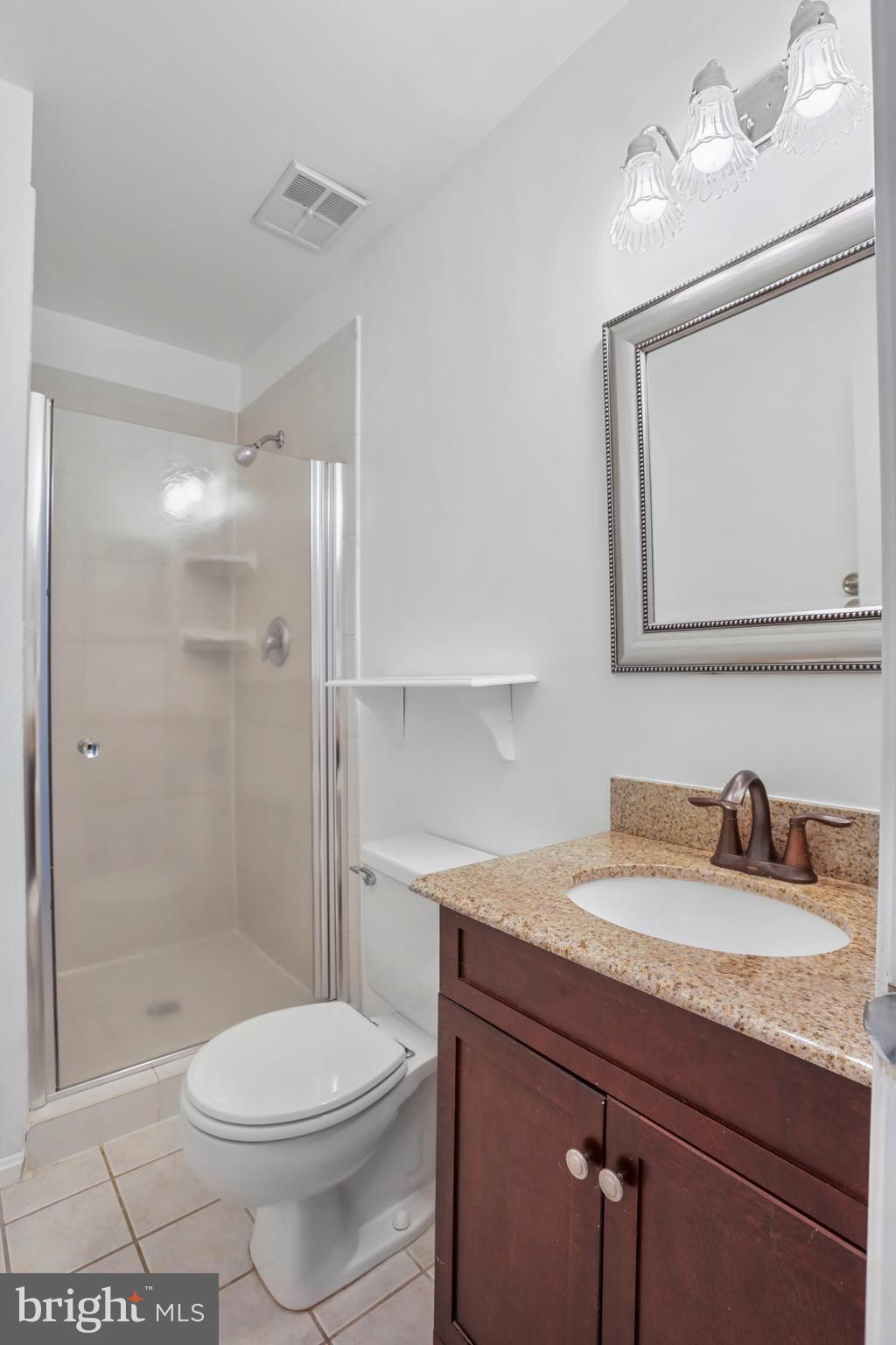 5440 New London Park Dr