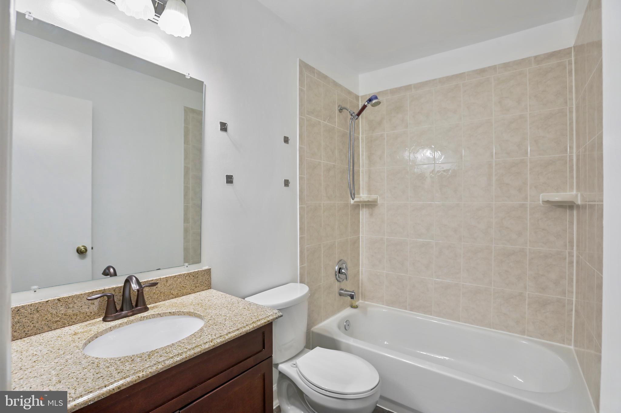 5440 New London Park Dr