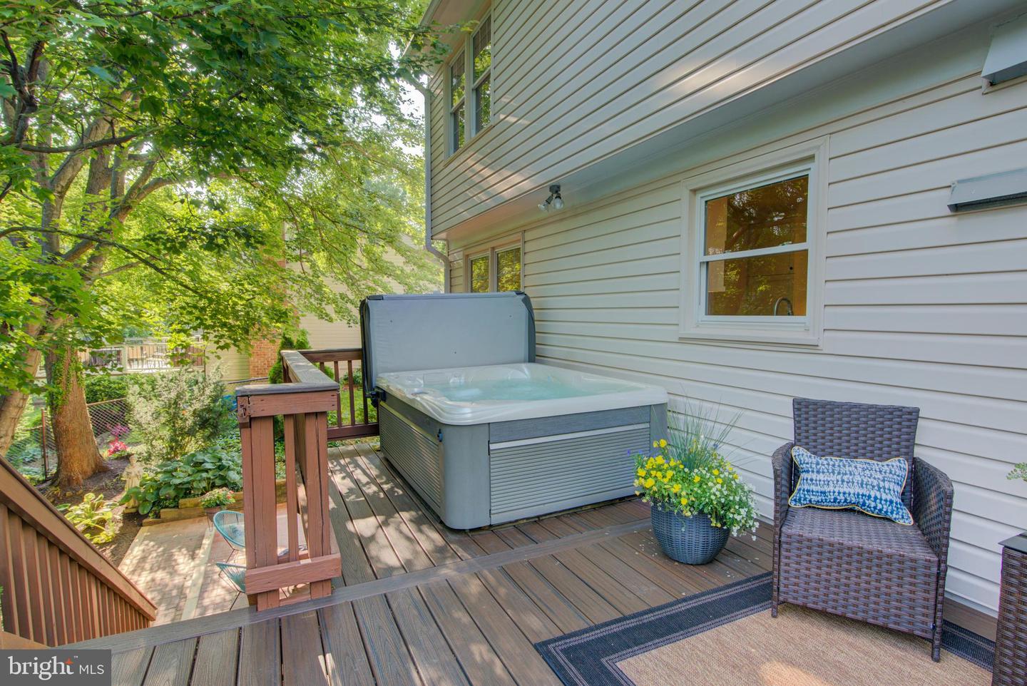 12013 Cheviot Dr