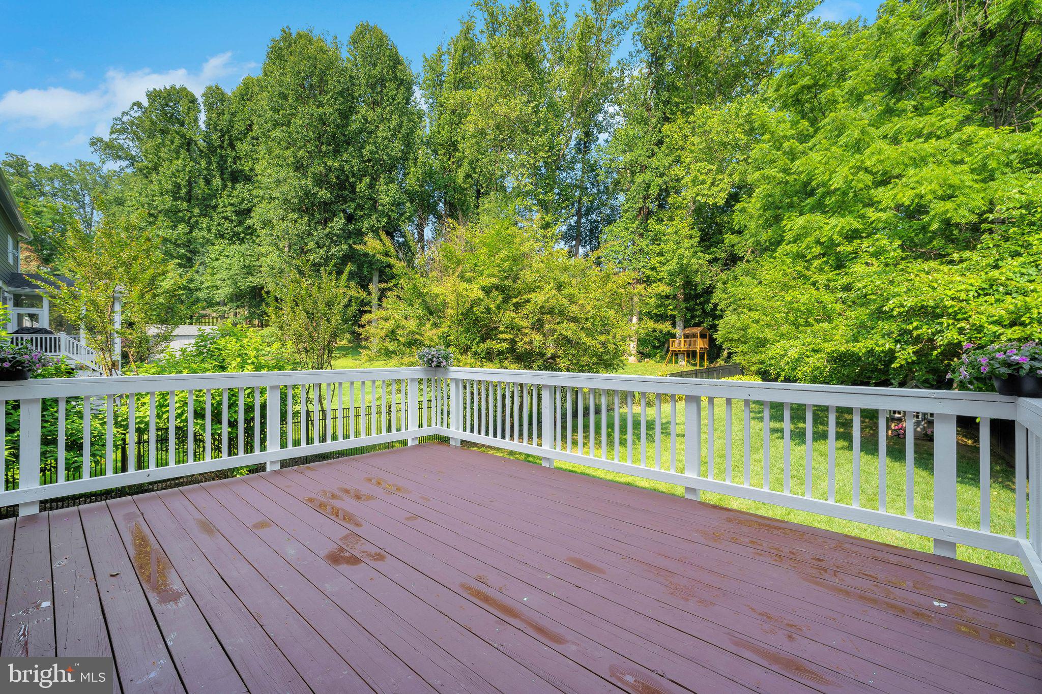 2862 Rosemary Ln