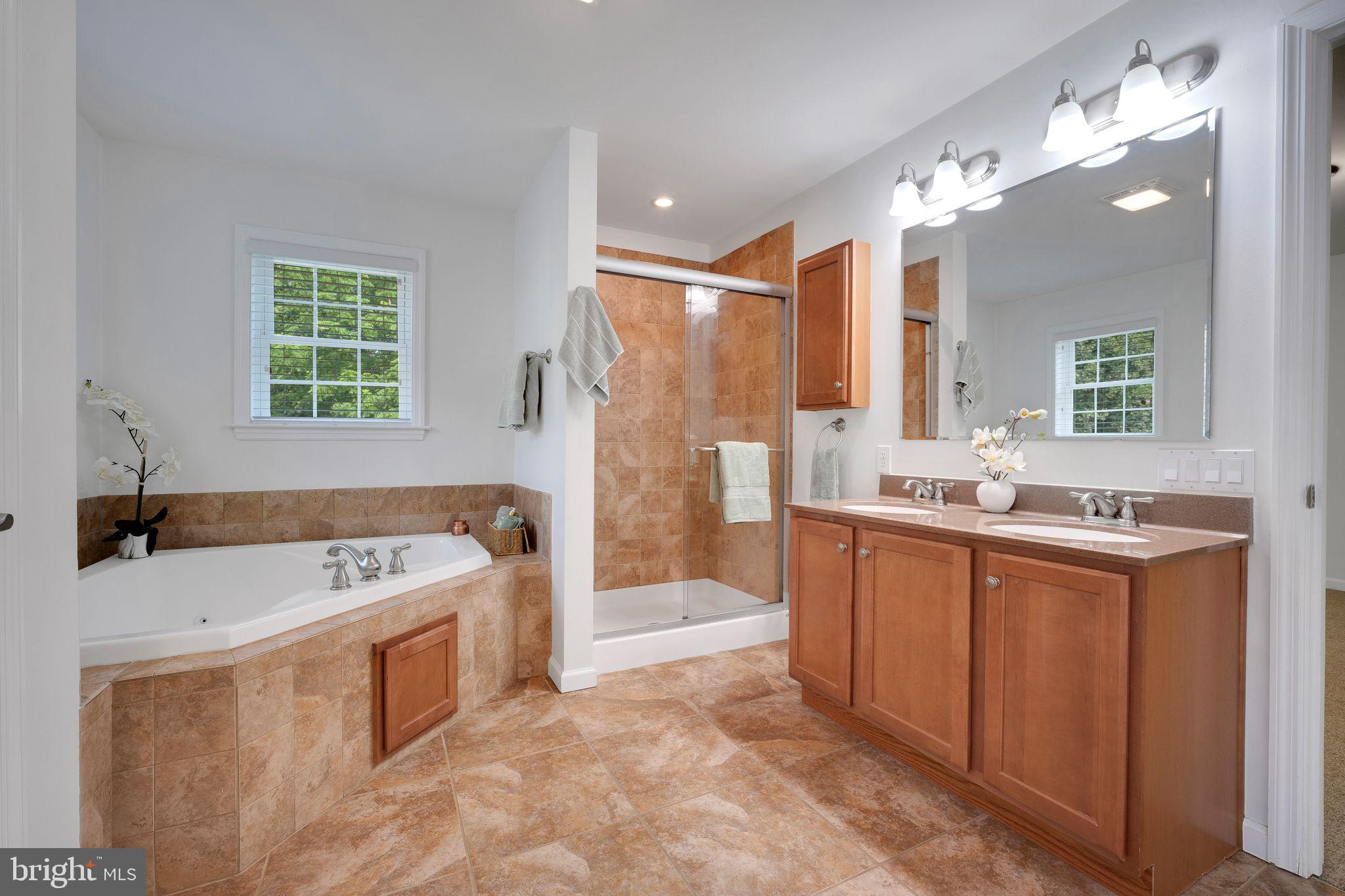 2862 Rosemary Ln