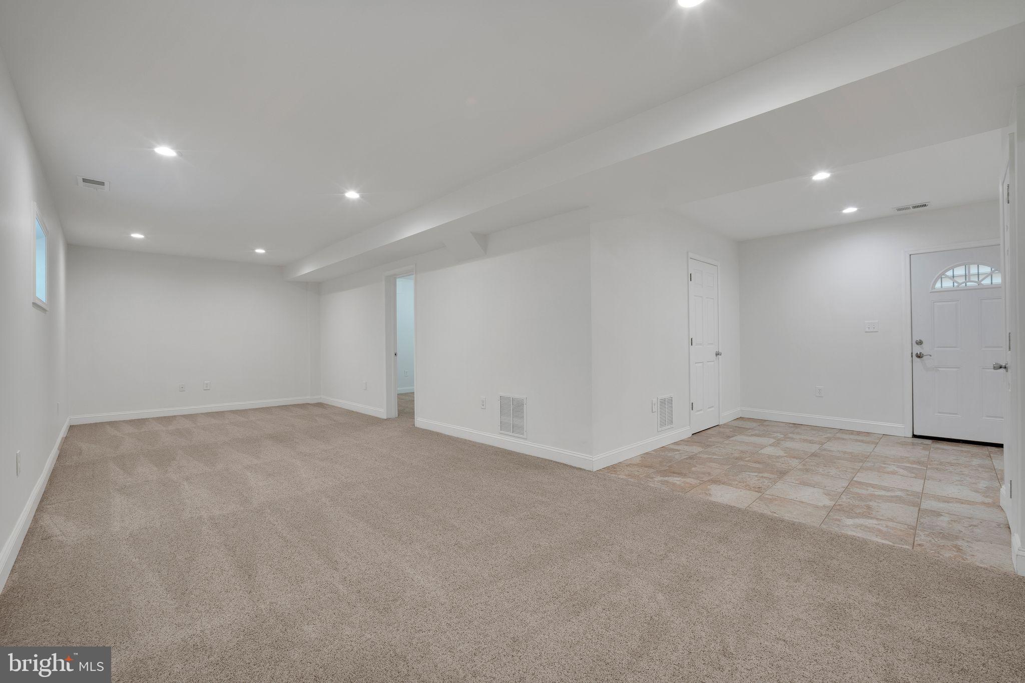 2862 Rosemary Ln