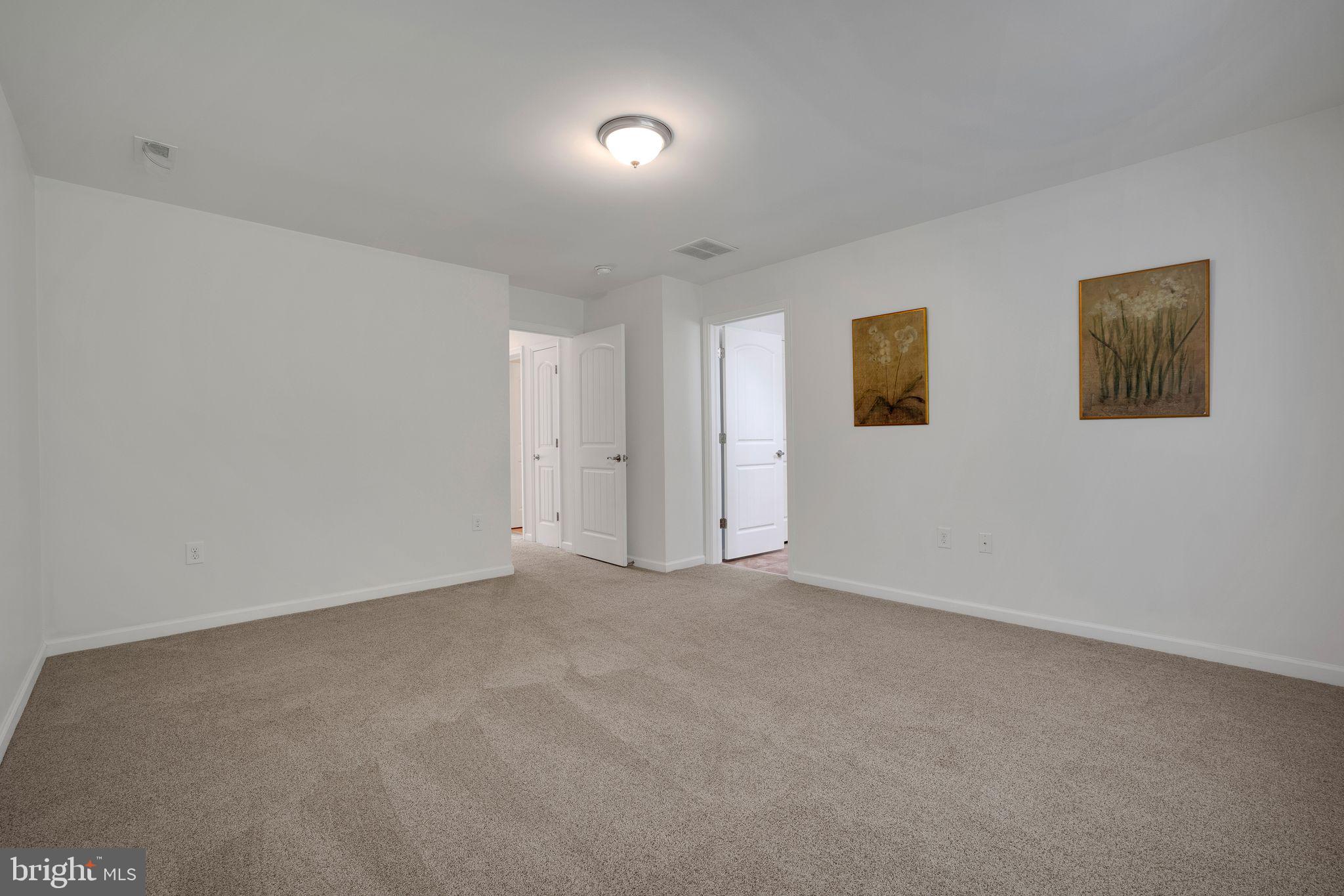 2862 Rosemary Ln