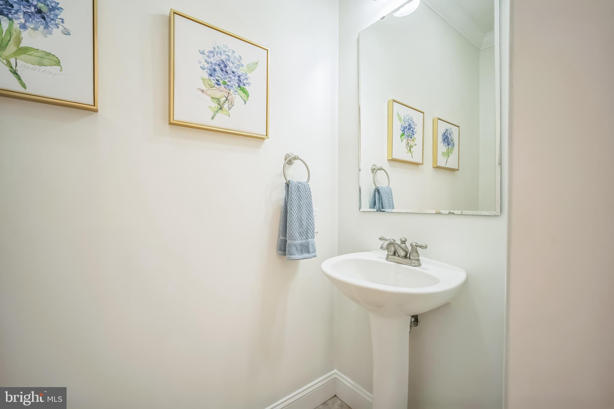 2862 Rosemary Ln