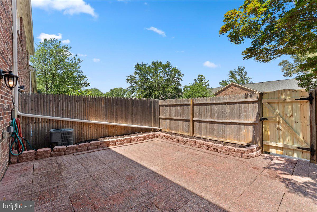 8356 Forrester Blvd #470