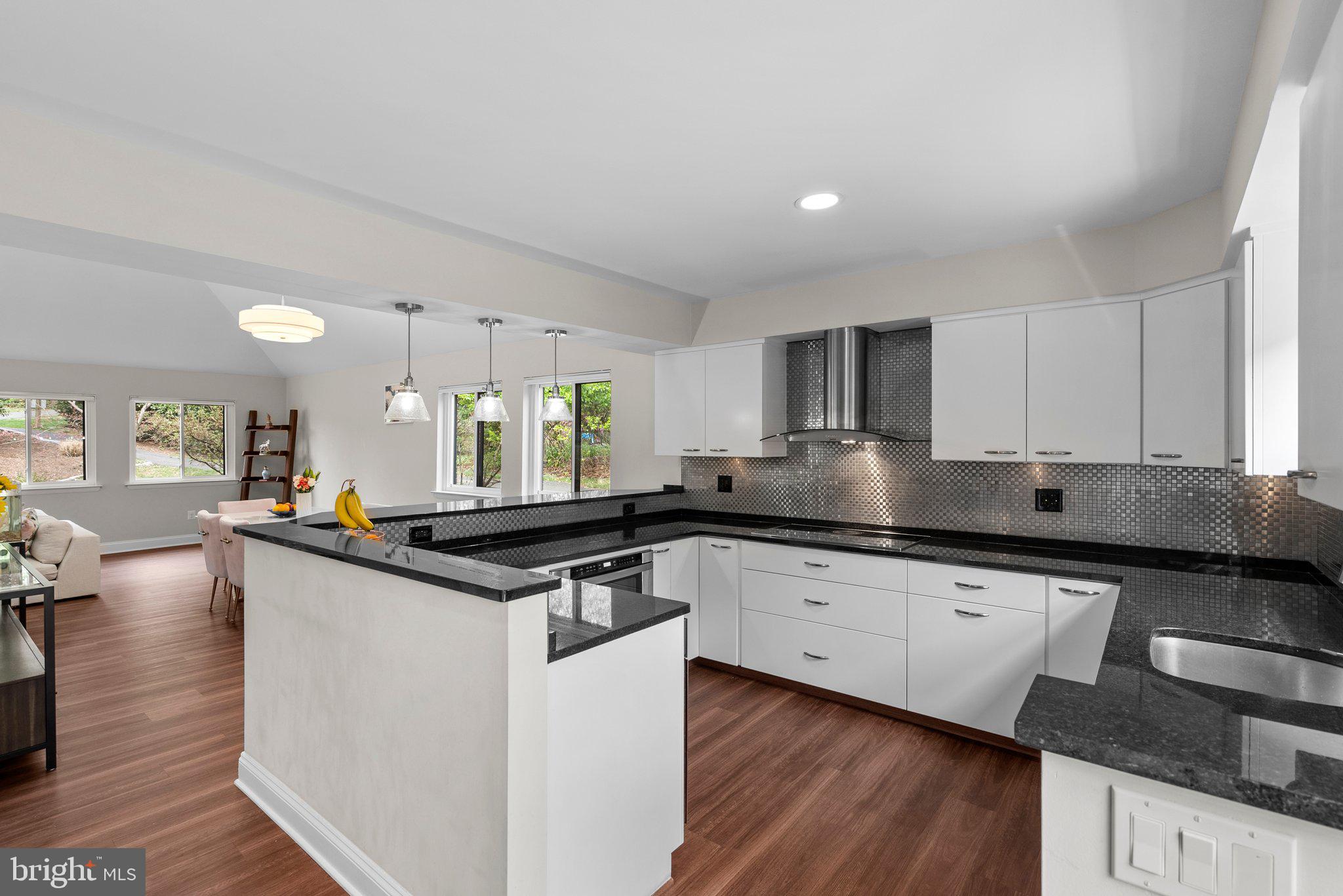 11310 HARBORSIDE CLUSTER