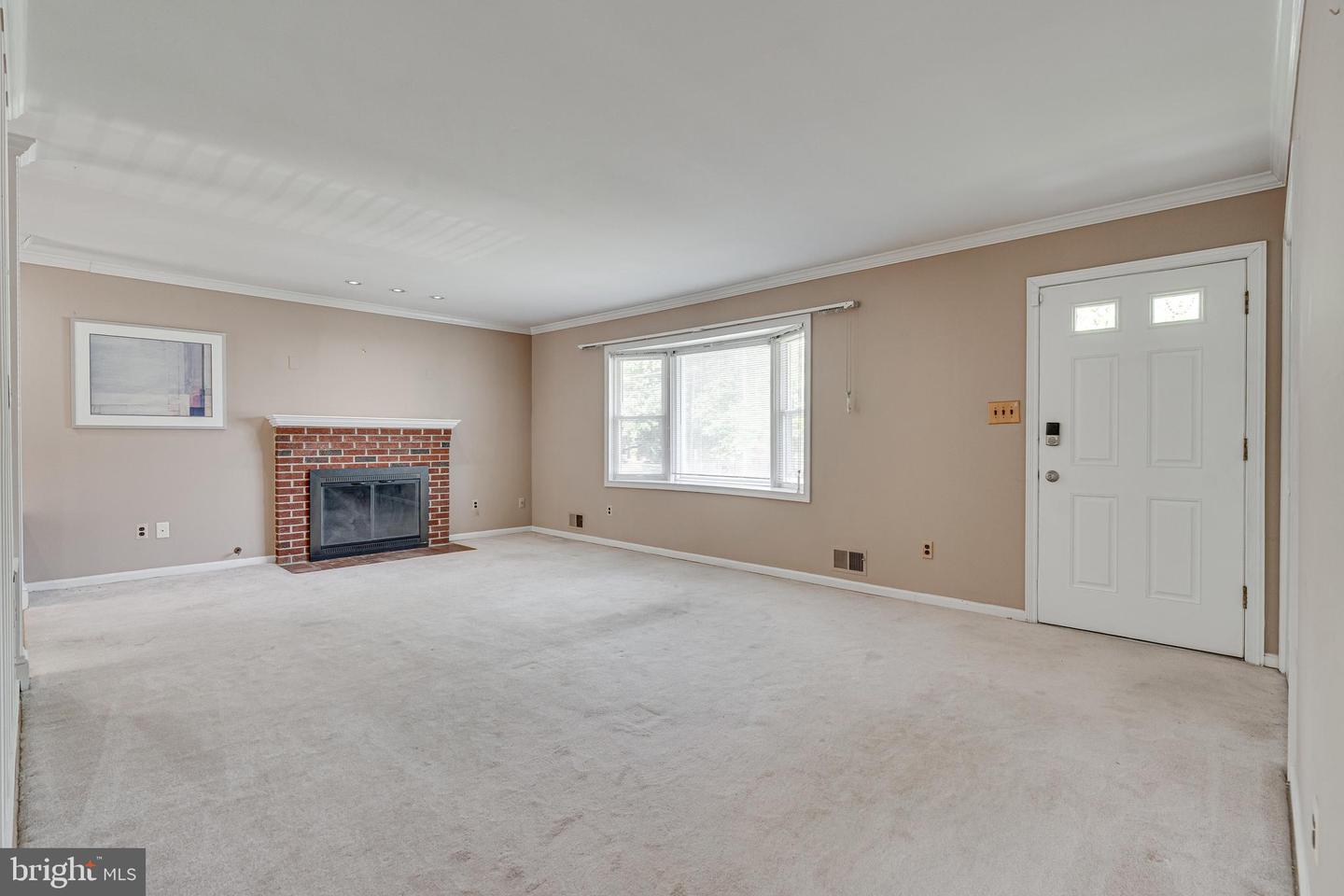 440 Lewis St NW