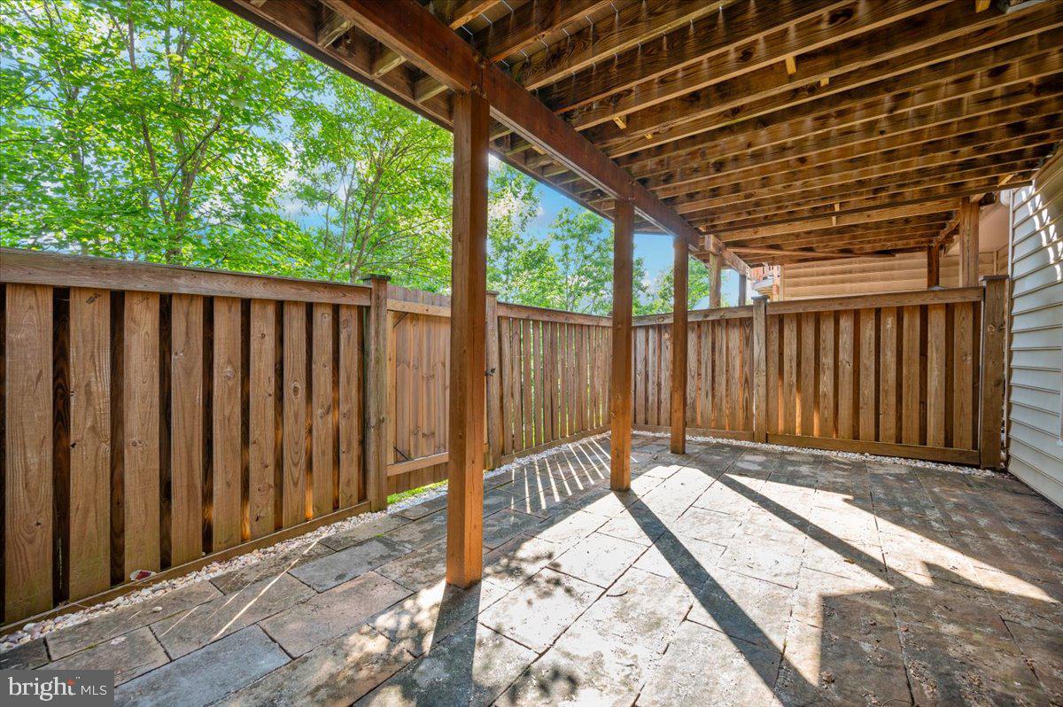 4576 FAIR VALLEY DR