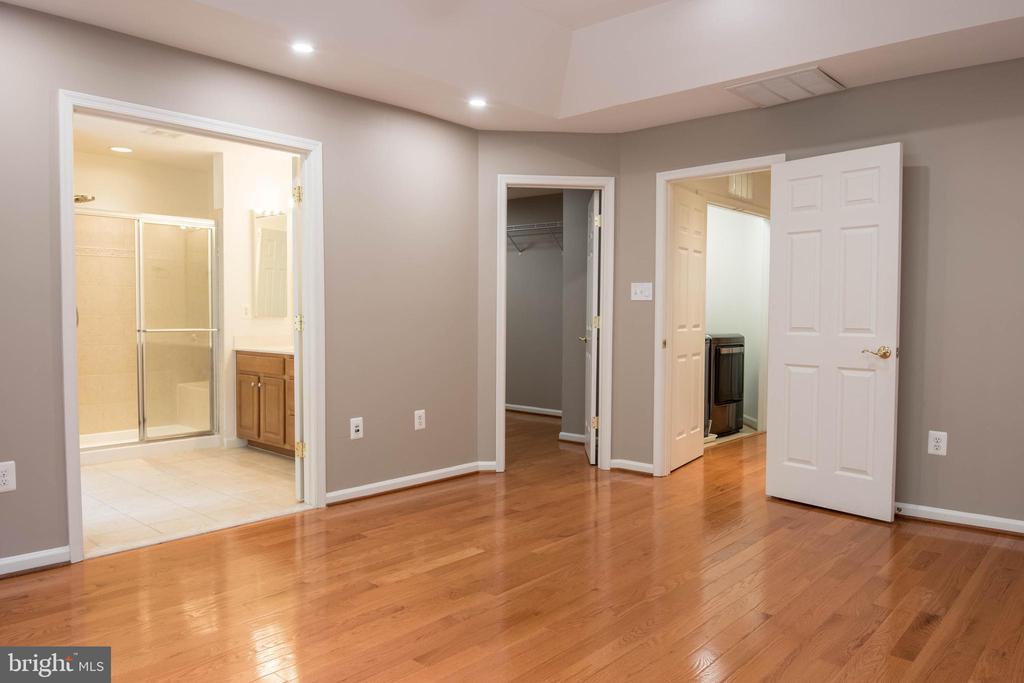 114 Herndon Mill Cir