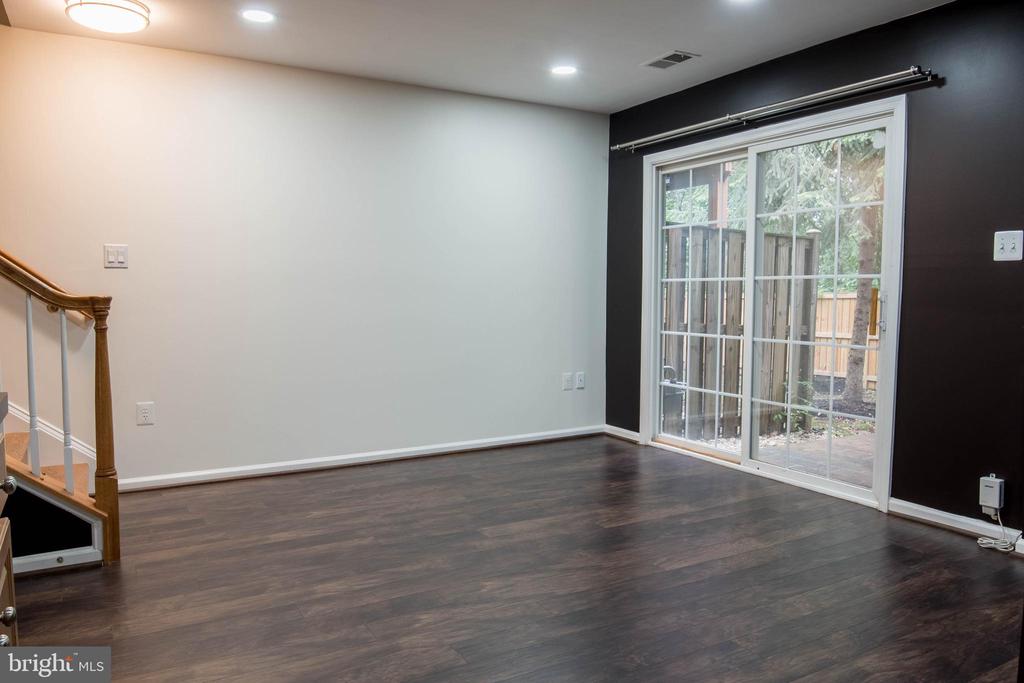 114 Herndon Mill Cir
