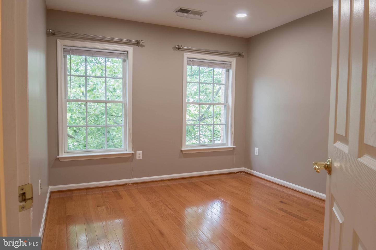 114 Herndon Mill Cir