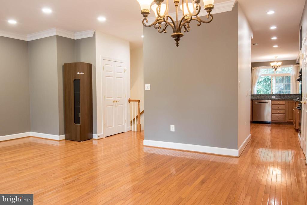114 Herndon Mill Cir