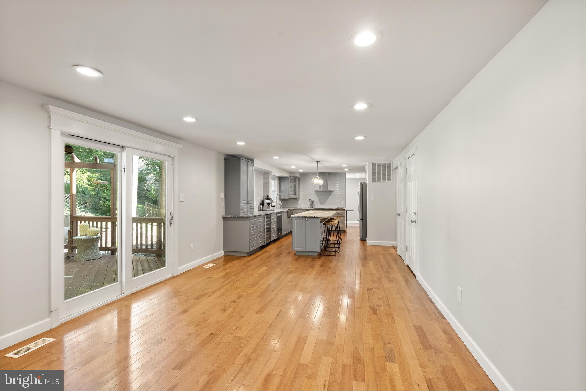 7737 Middle Valley Dr