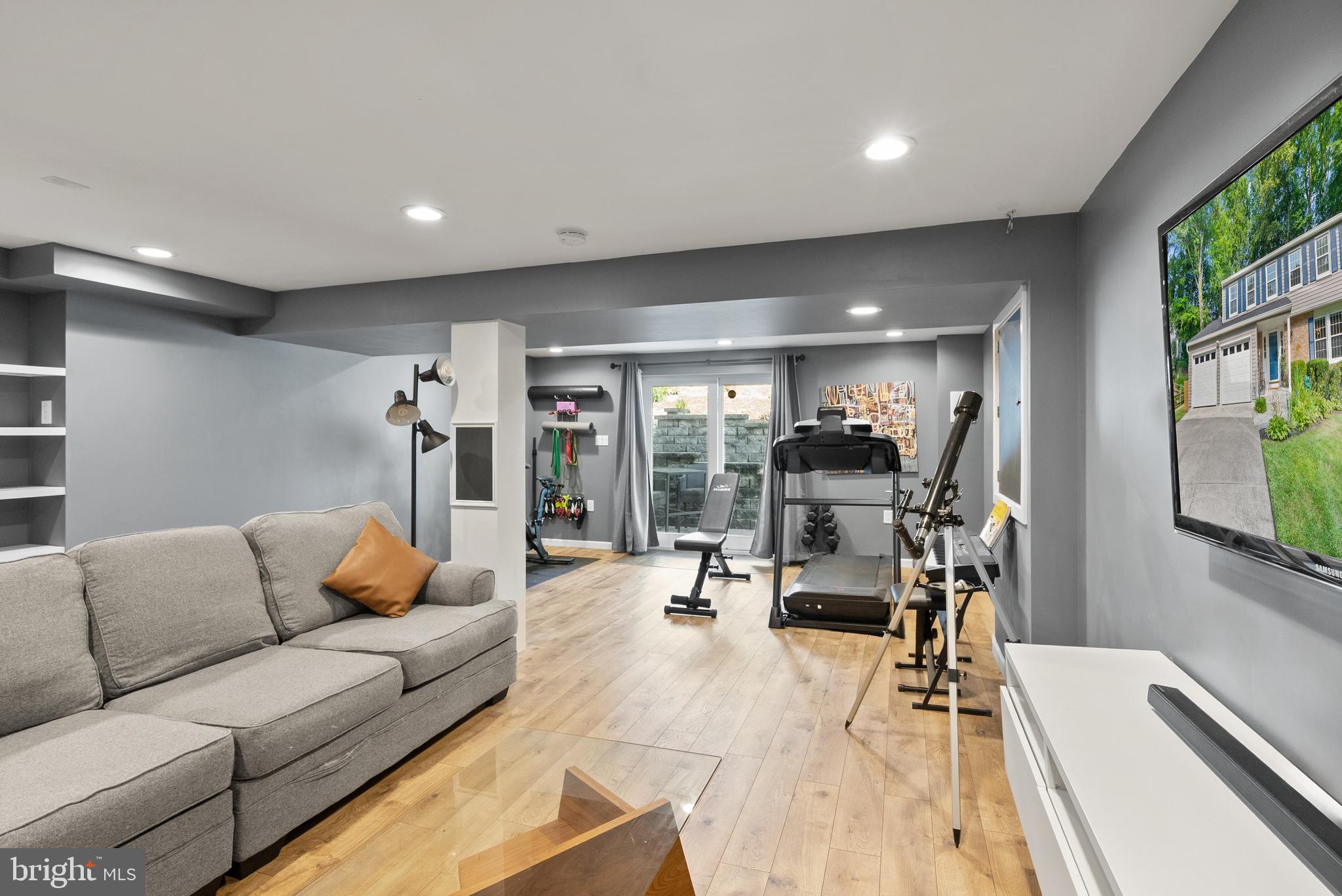 7737 Middle Valley Dr