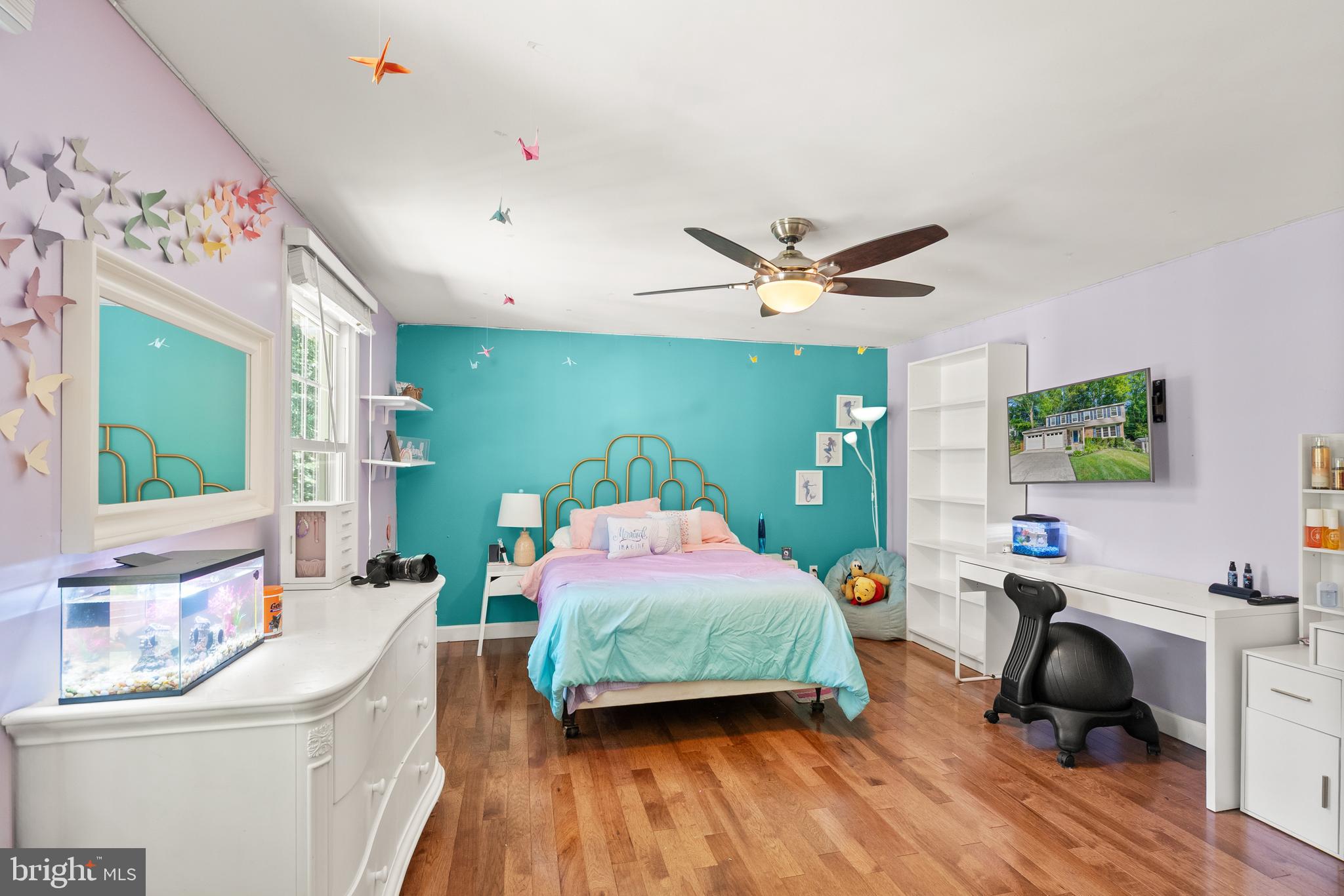 7737 Middle Valley Dr