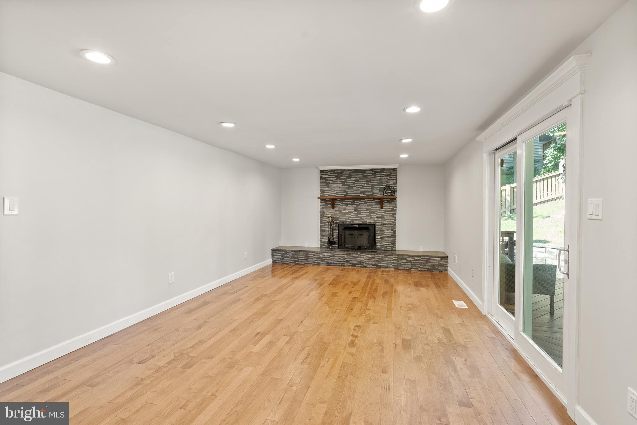 7737 Middle Valley Dr