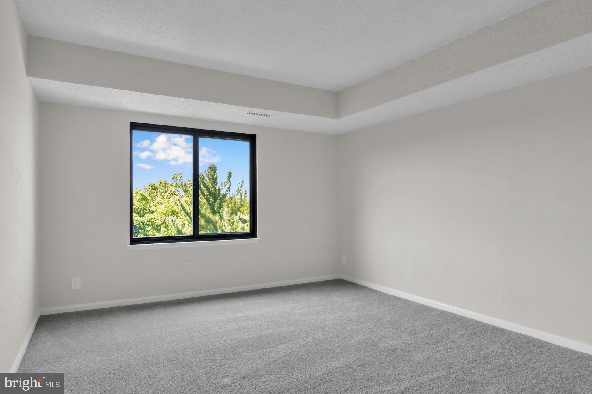 3800 Powell Ln #1022