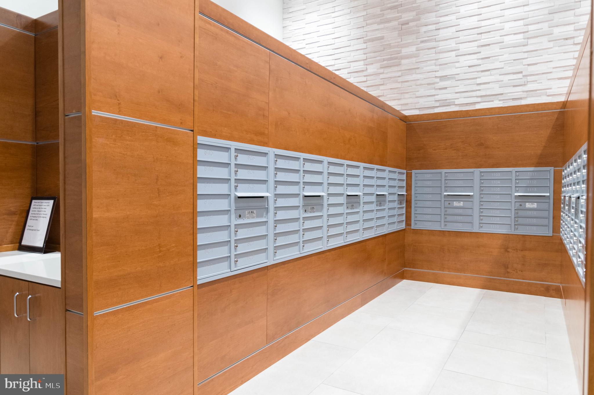 3800 Powell Ln #1022