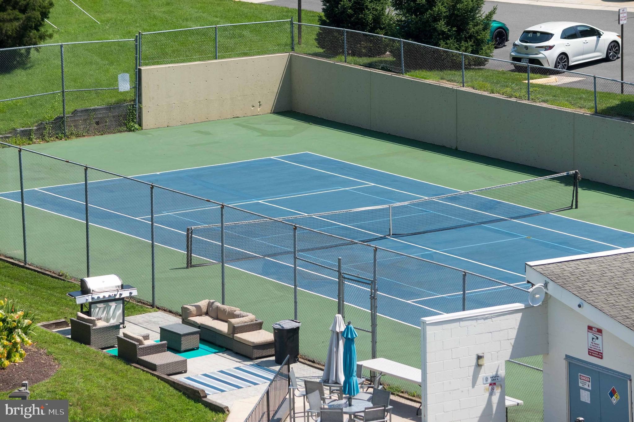 3800 Powell Ln #1022