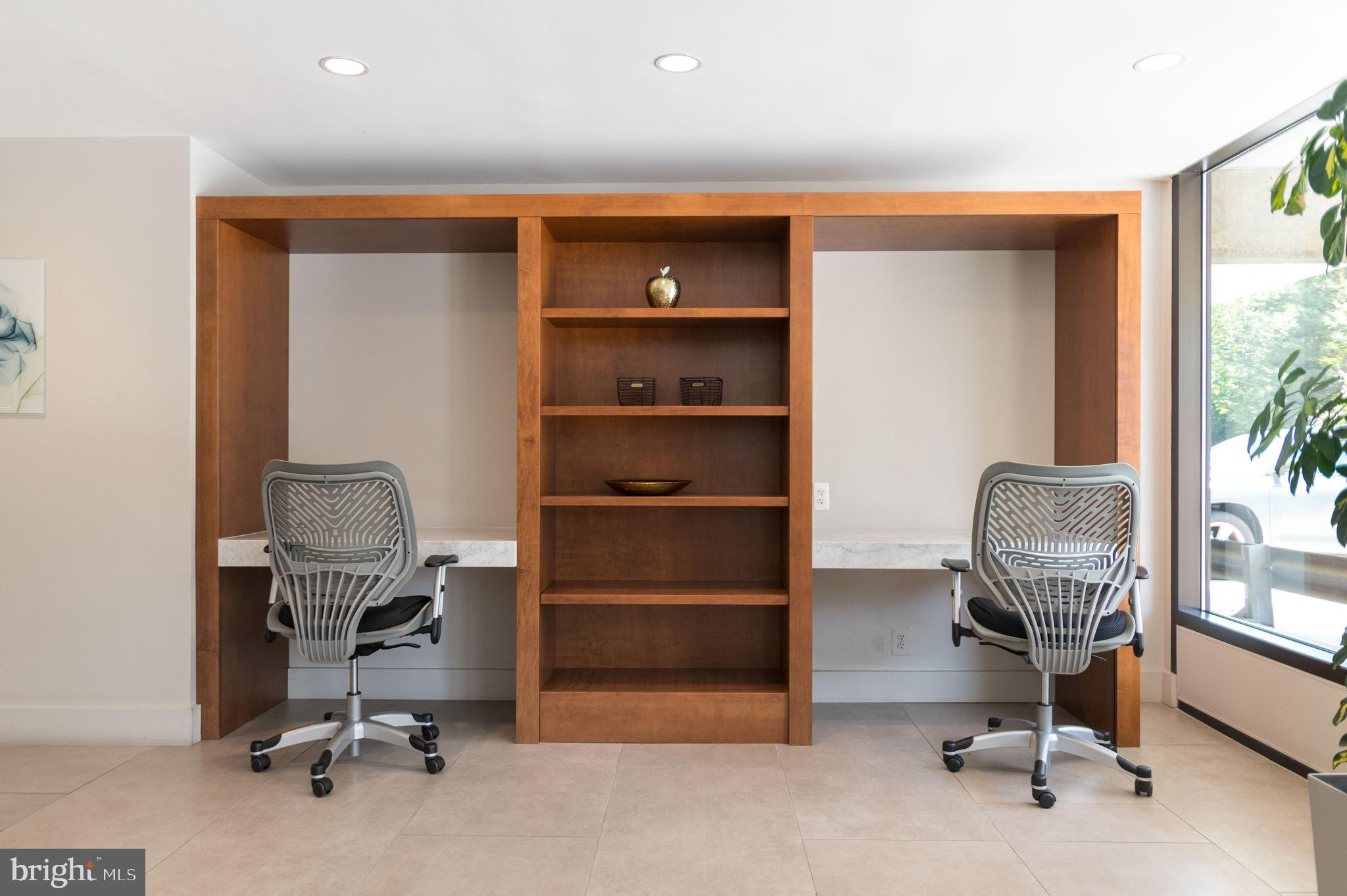 3800 Powell Ln #1022