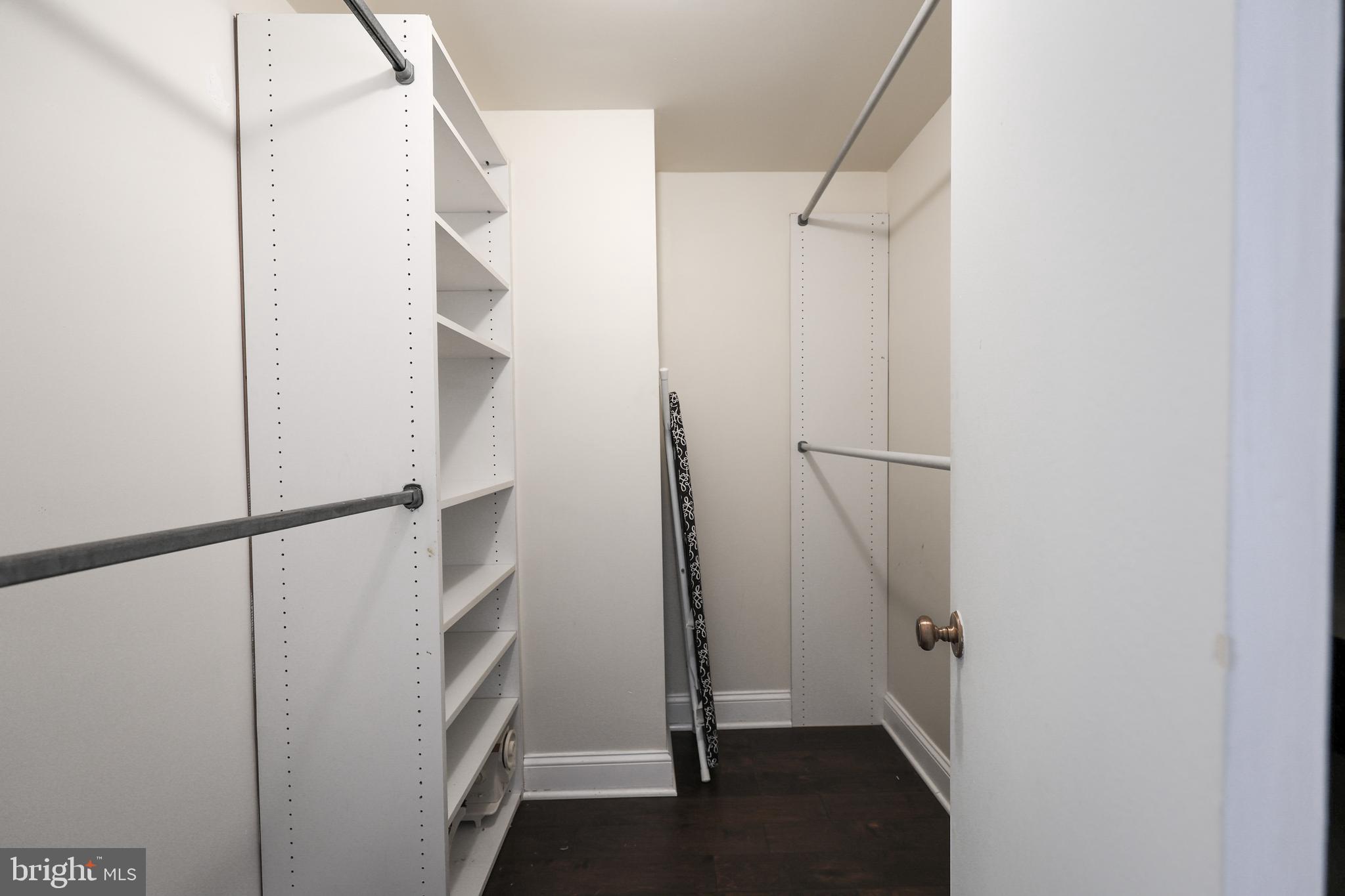 1800 OLD MEADOW RD #804